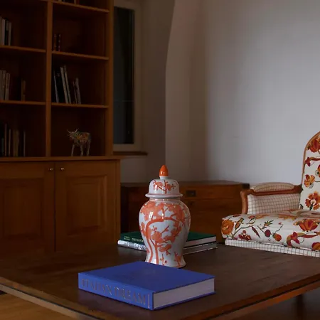 Rouvenaz Apartamento